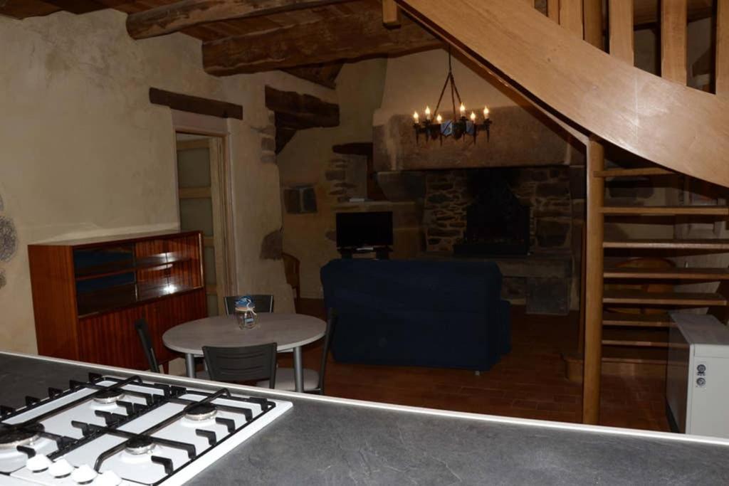Gite 3 Personnes, Possibilite Table D'Hotes Le Soir Treduder Exteriör bild